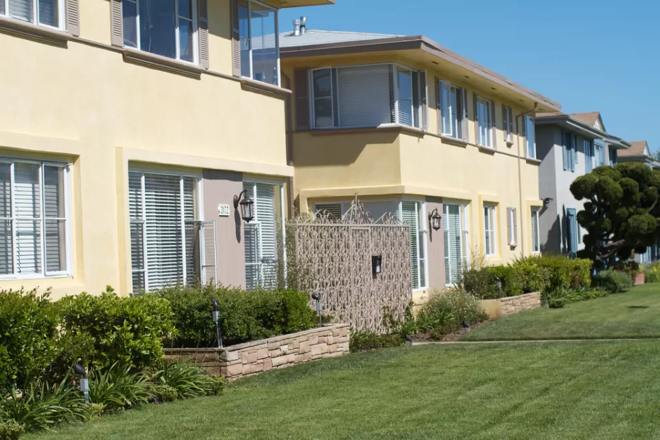 Los Angeles Apartments